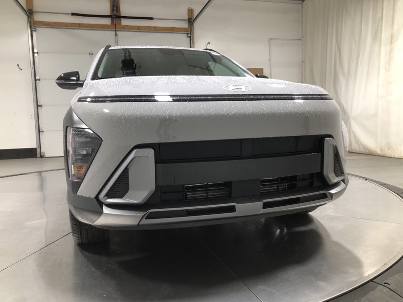 2026 Hyundai Kona SEL photo 2