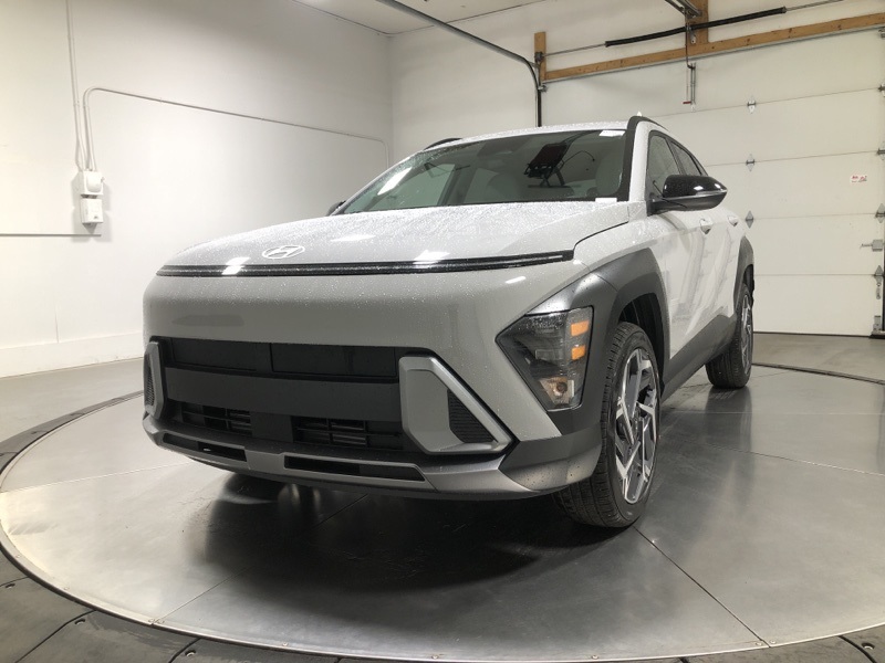 2026 Hyundai Kona SEL photo 3