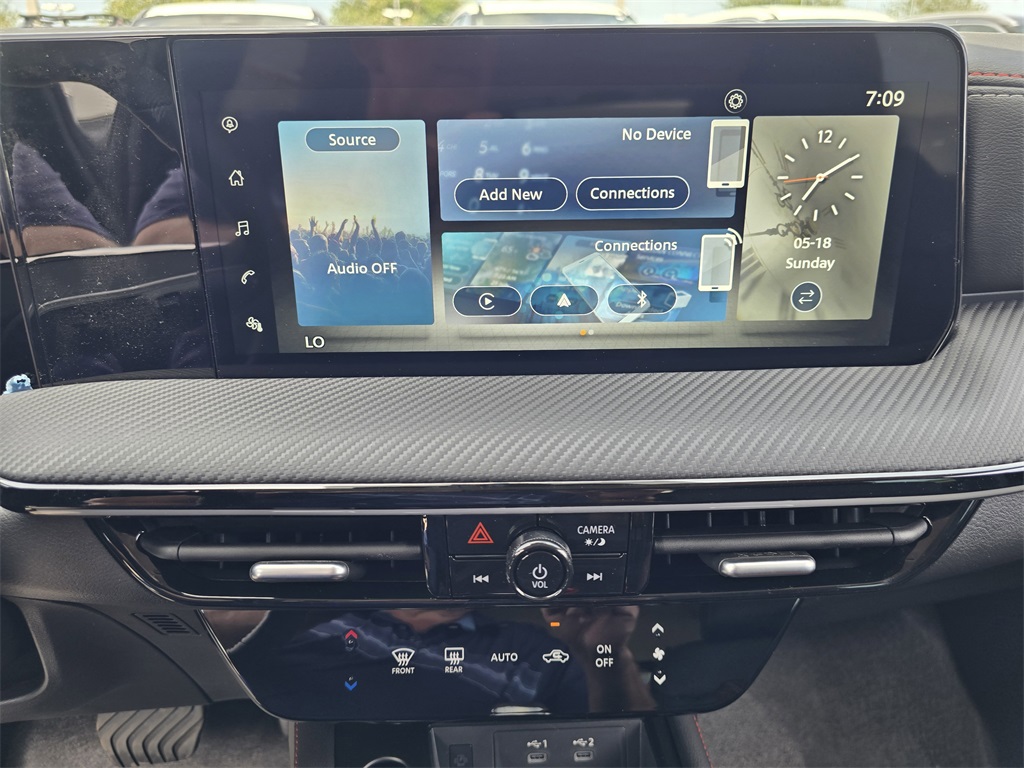 new 2025 Nissan Kicks car, priced at $23,252