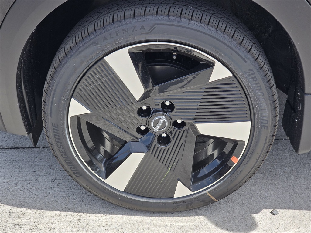 new 2025 Nissan Kicks car, priced at $23,252