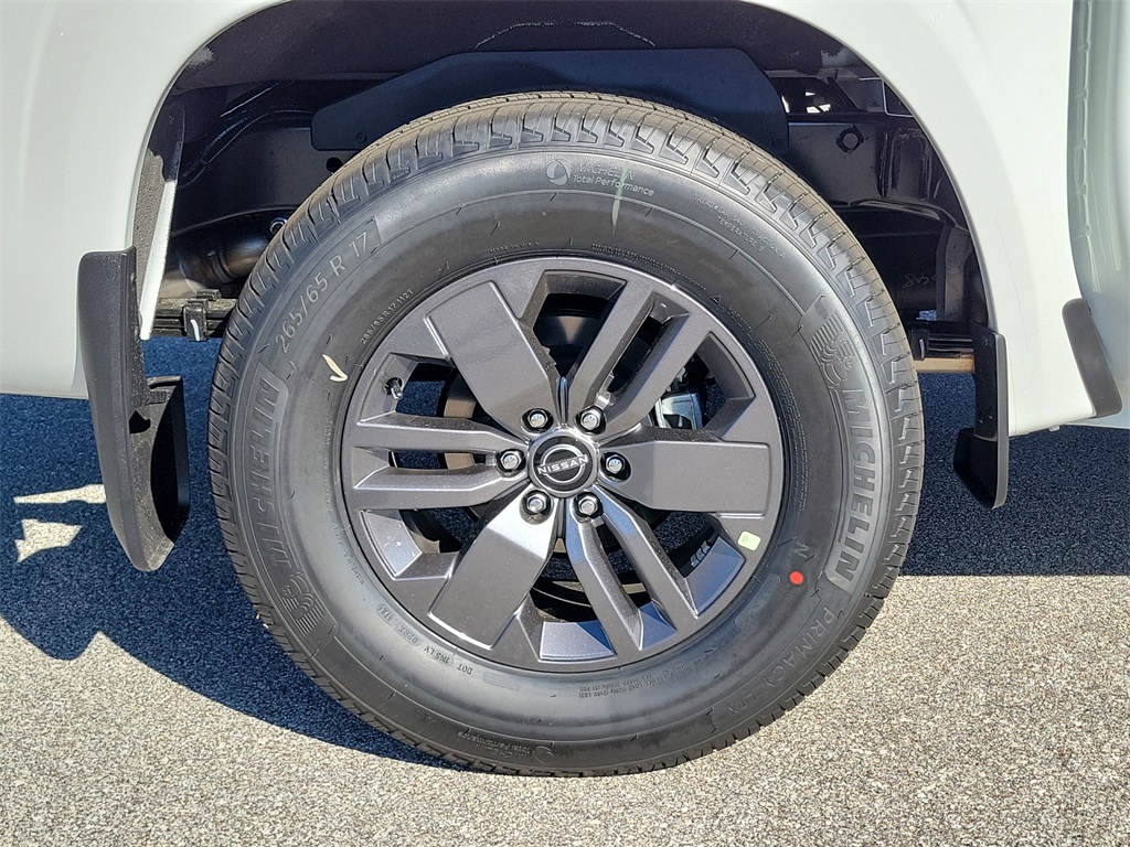 2025 Glacier White Nissan Frontier SV RWD Truck