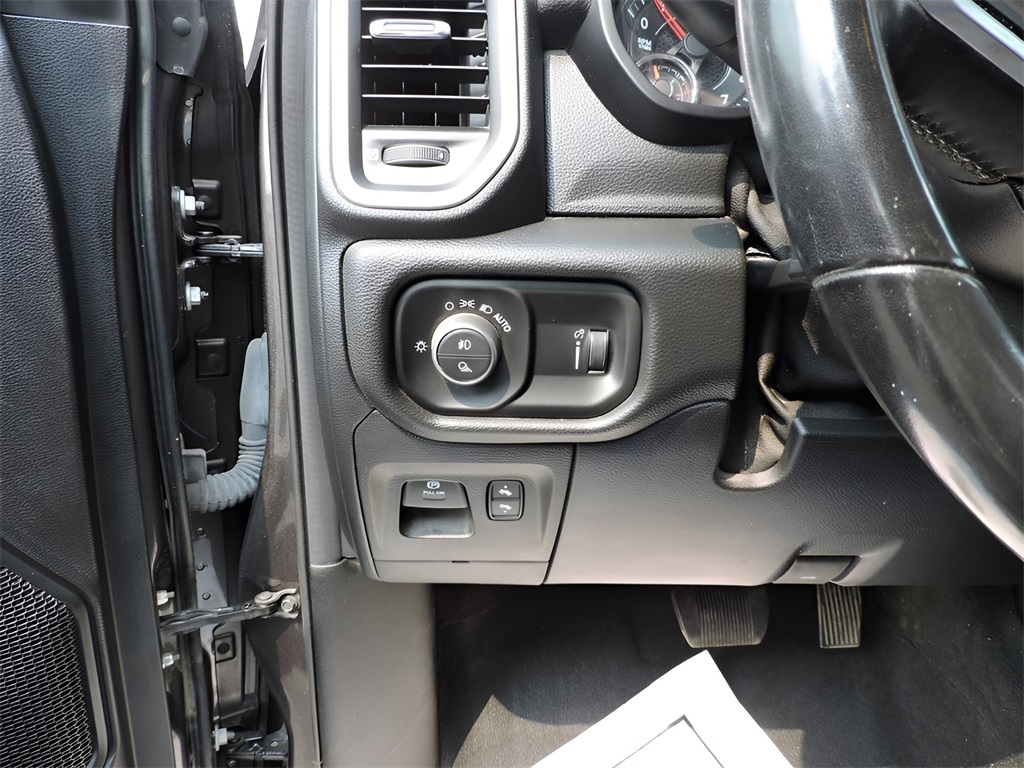 2021 Granite Crystal Metallic Clearcoat Ram 1500 Big Horn/Lone Star 4X4 Truck
