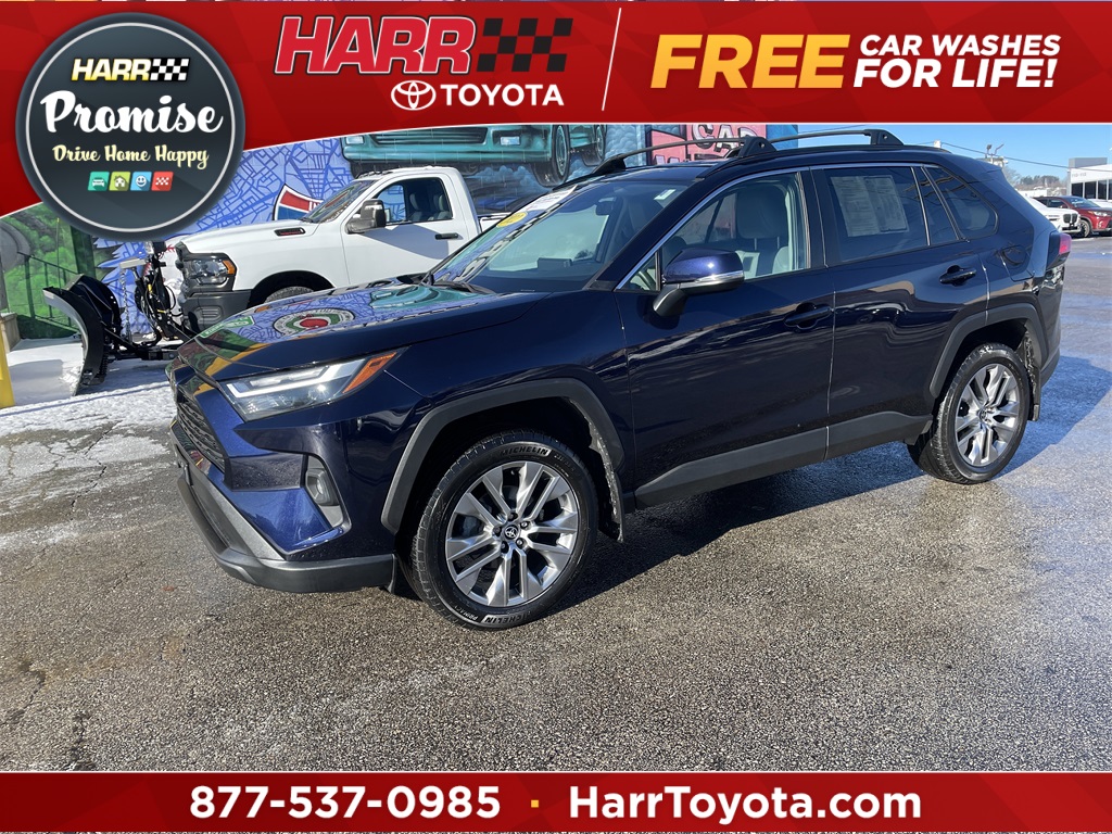 2022 Toyota RAV4 XLE Premium's photo