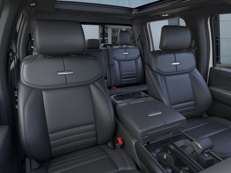 2025 Ford F-150 Platinum photo 9