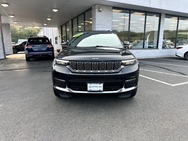 2023 Diamond Black Crystal Pearlcoat Jeep Grand Cherokee L Summit 4X4 SUV