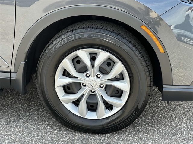 2025 Honda CR-V LX photo 5