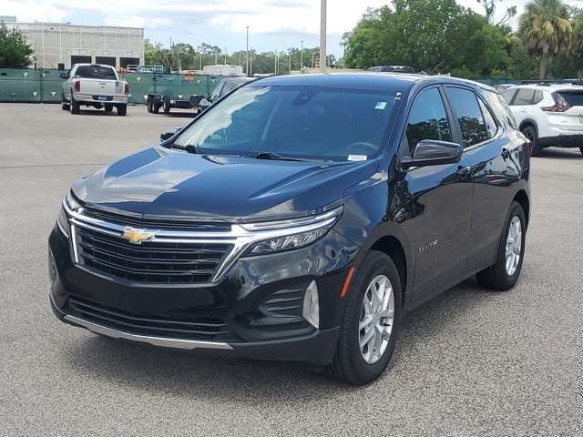 2022 Mosaic Black Metallic Chevrolet Equinox LT FWD SUV