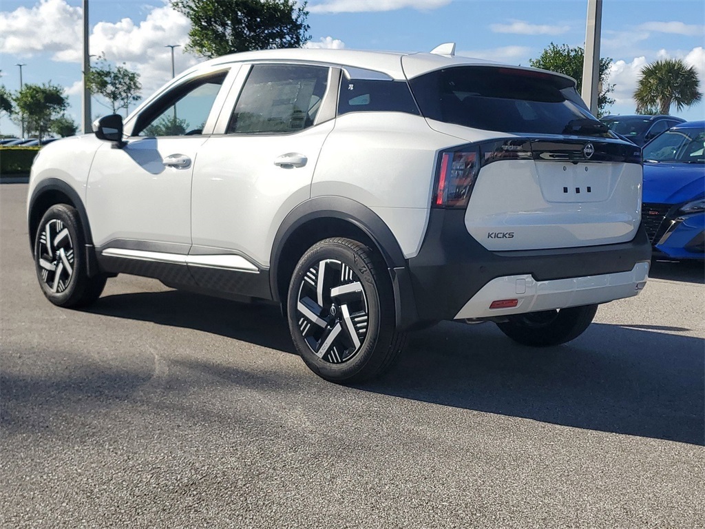 2025 Aspen White Nissan Kicks SV FWD SUV