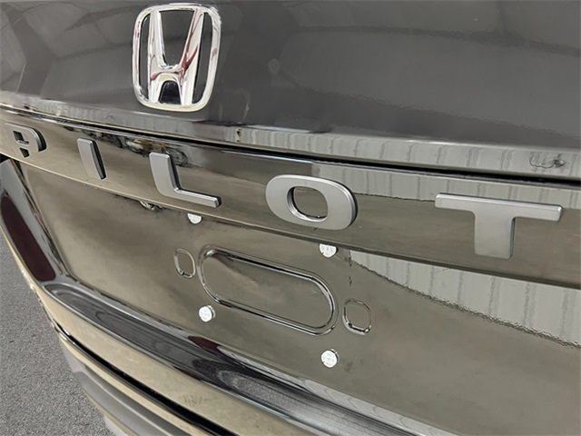 2025 Honda Pilot EX-L photo 4