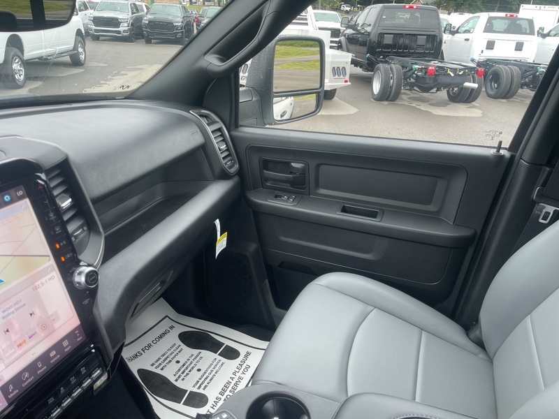 2026 Ram 2500 Tradesman photo 12