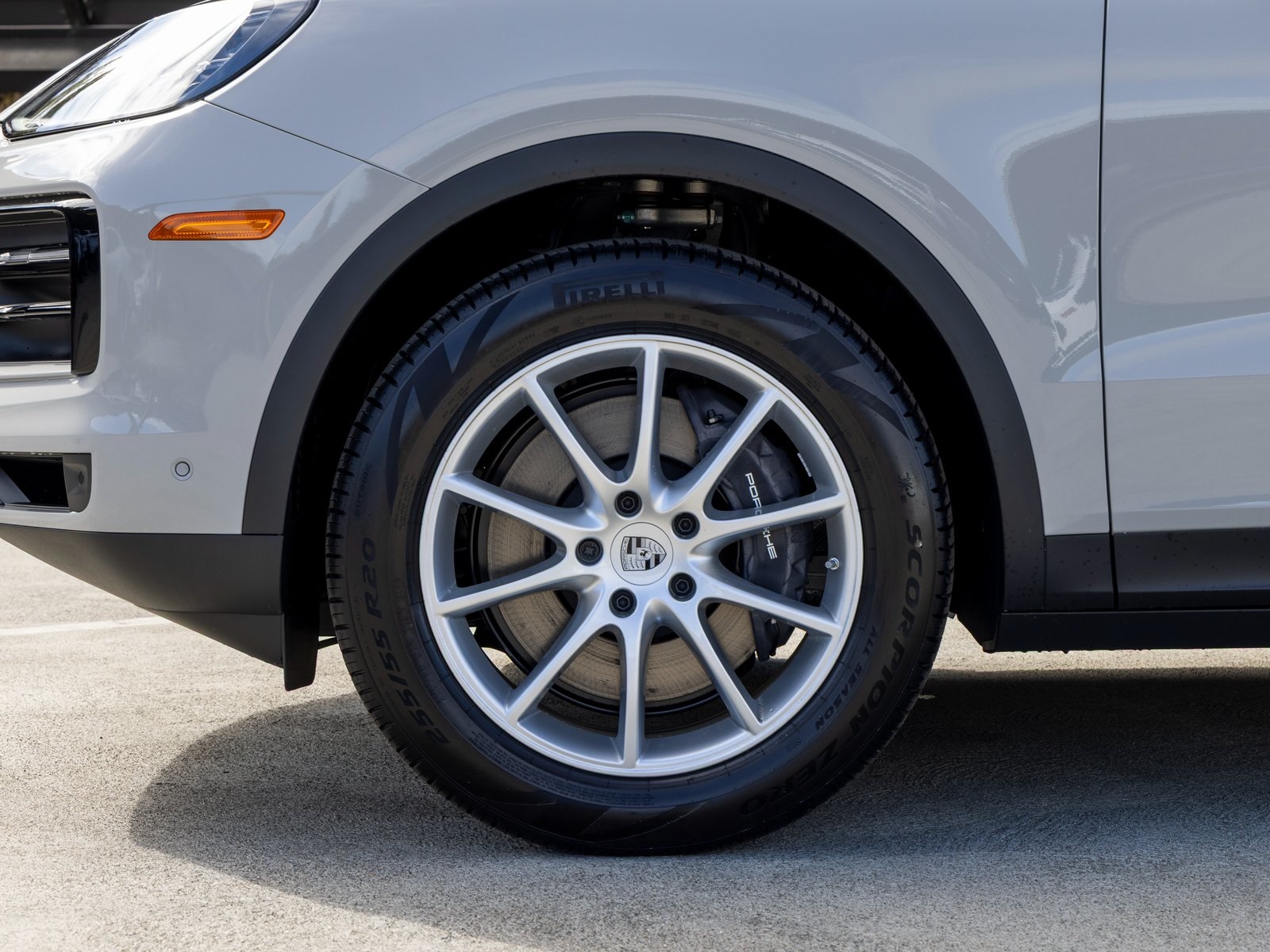 2025 Porsche Cayenne Coupe photo 12