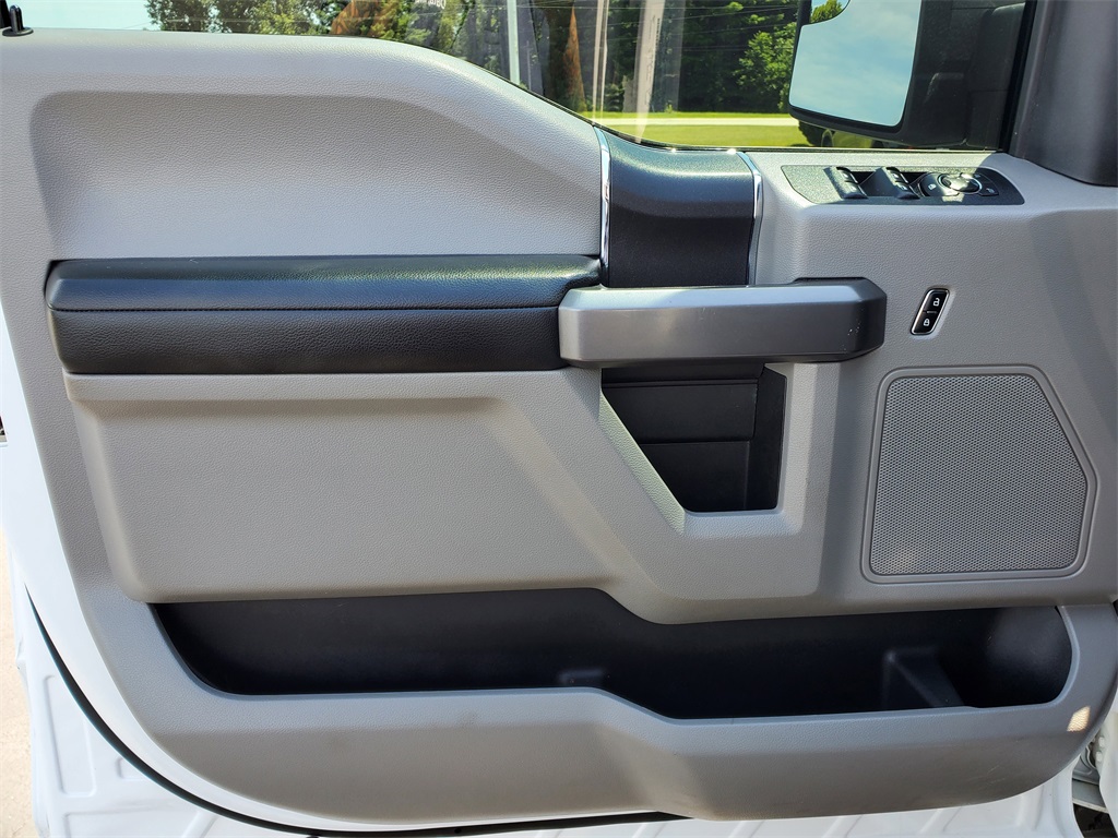 2020 Ford F-150 XLT photo 16