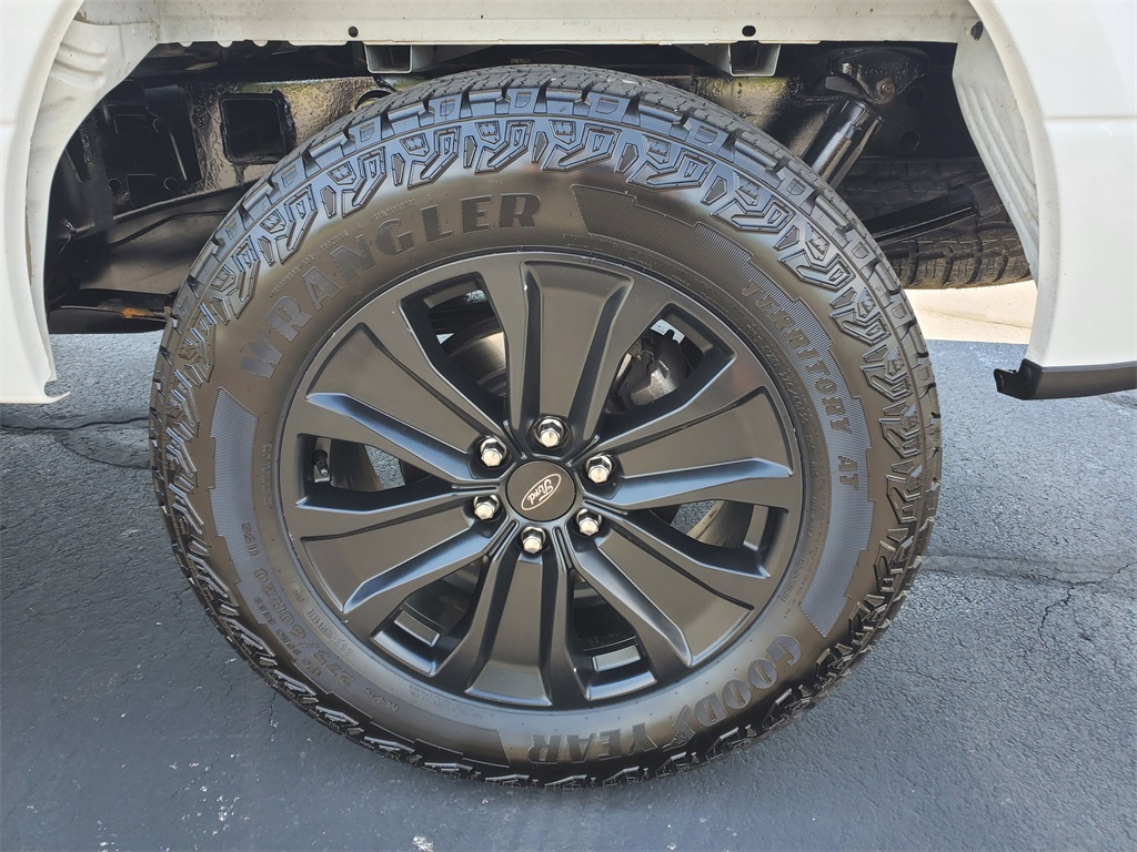 2020 Ford F-150 XLT photo 25