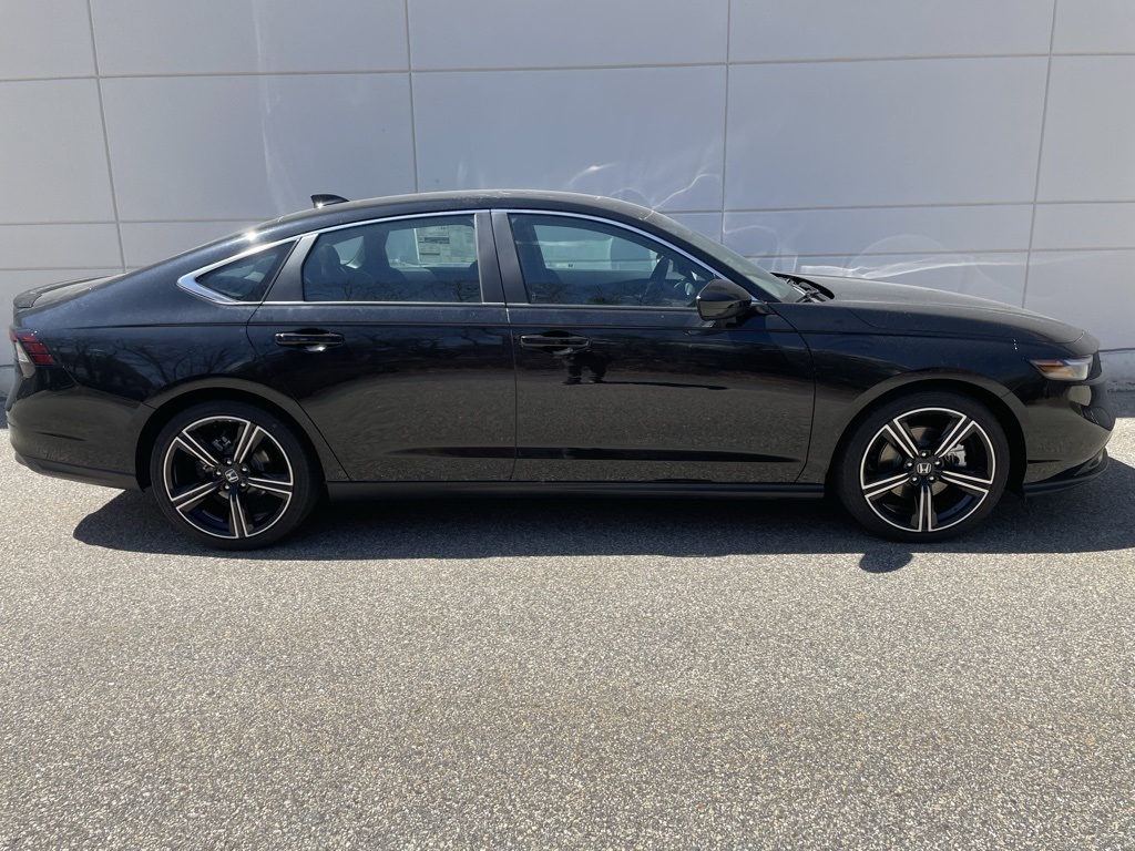 2025 Honda Accord Hybrid Sport photo 3