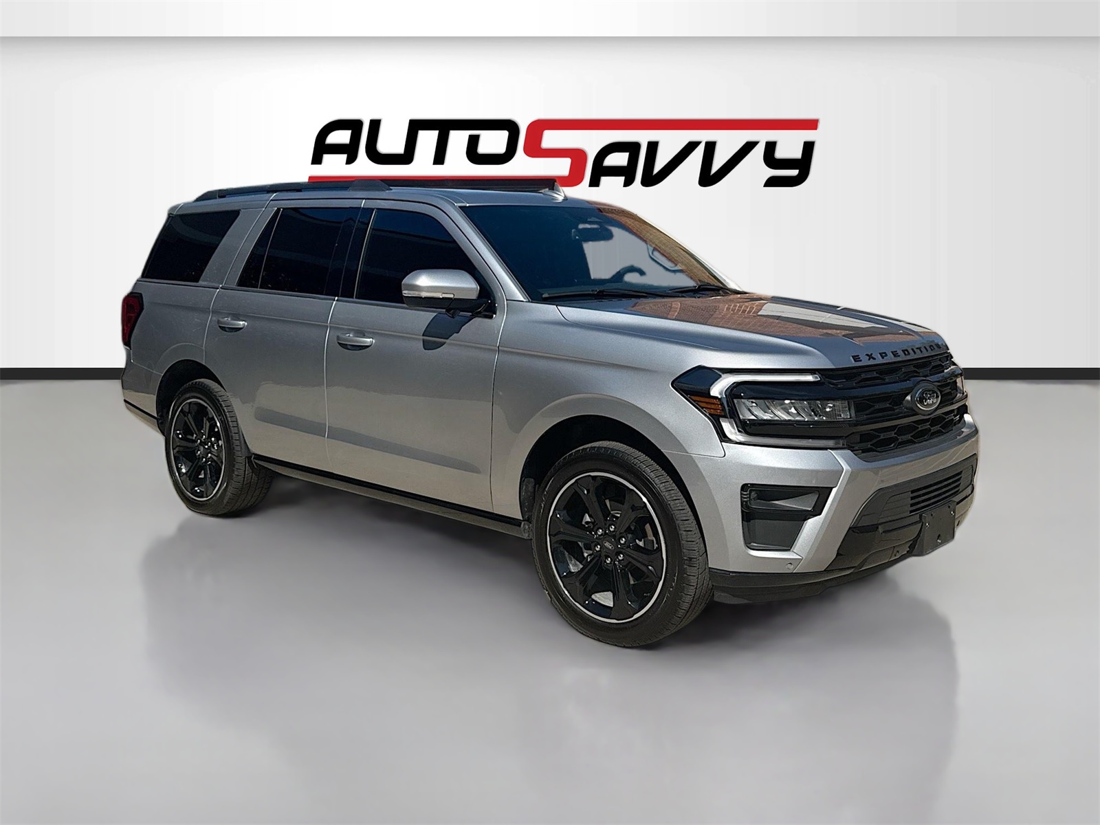 2023 Ford Expedition Limited's photo