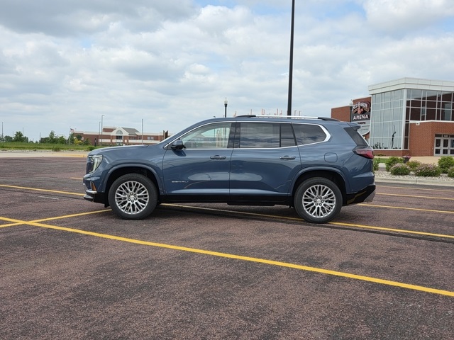 2025 GMC Acadia Denali
