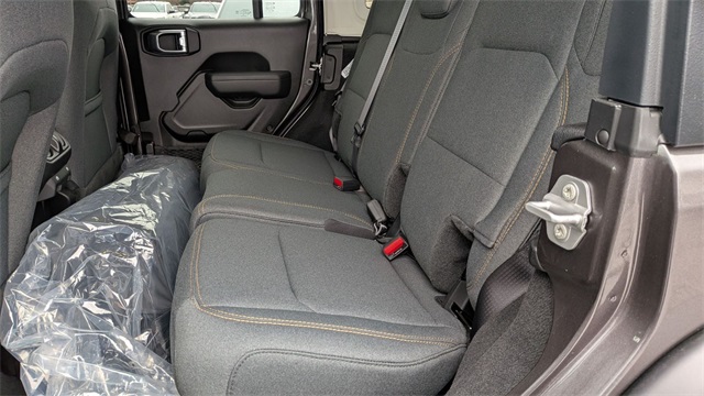 new 2025 Jeep Wrangler car