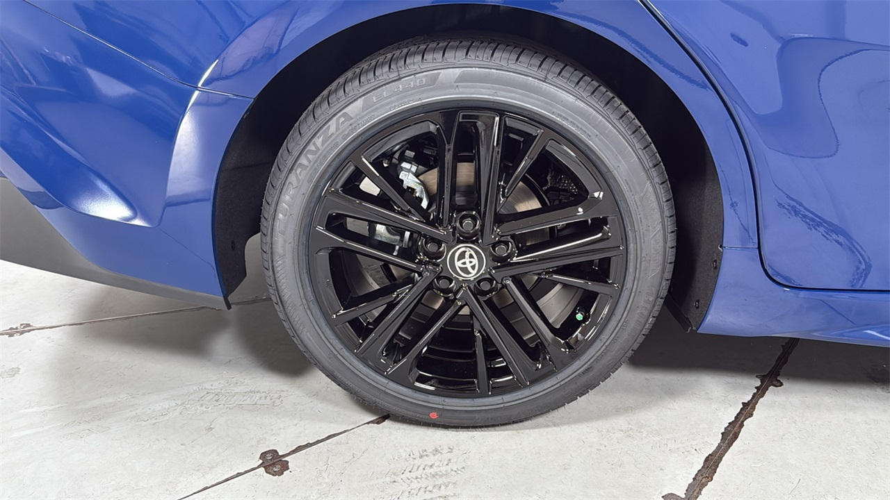 2025 Toyota Camry SE photo 20