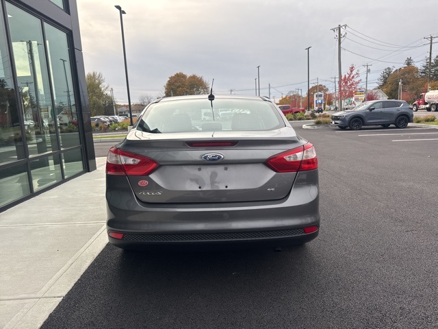 2013 Ford Focus SE photo 4