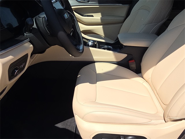 2025 Jeep Grand Cherokee Limited photo 15