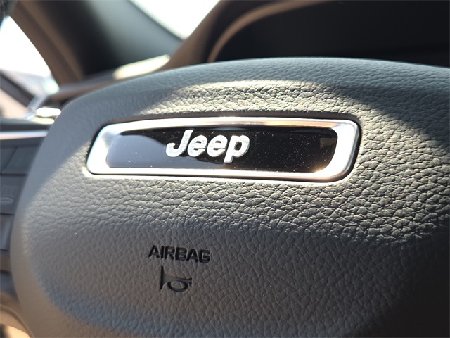 2025 Jeep Grand Cherokee Limited photo 20