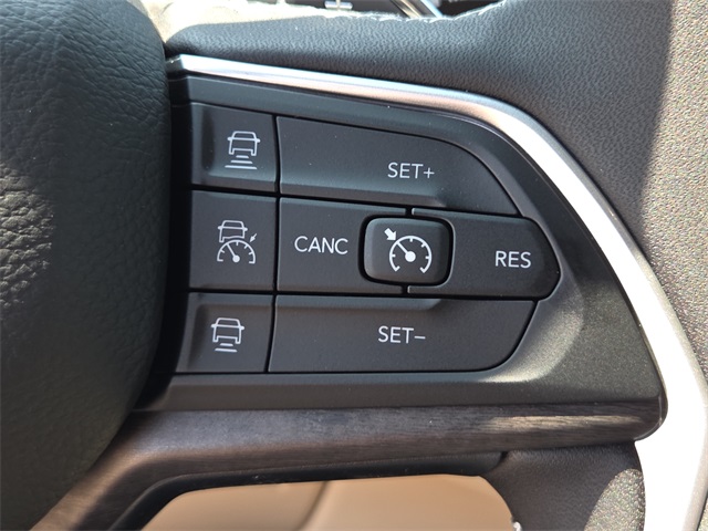2025 Jeep Grand Cherokee Limited photo 21