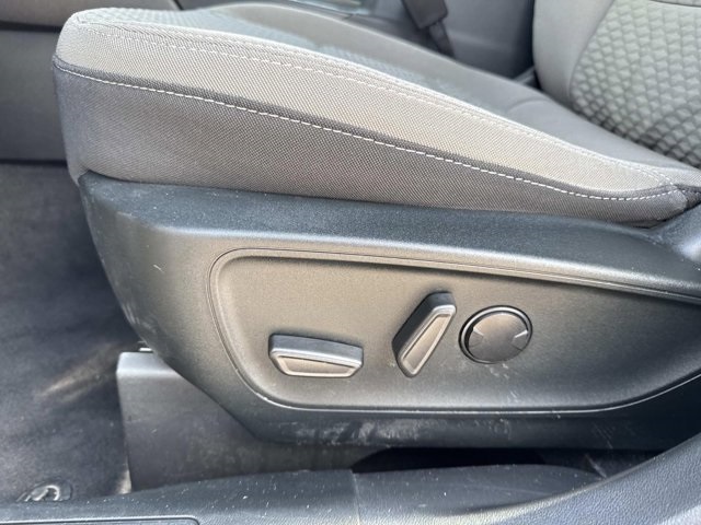 2022 Ford Escape SE photo 10