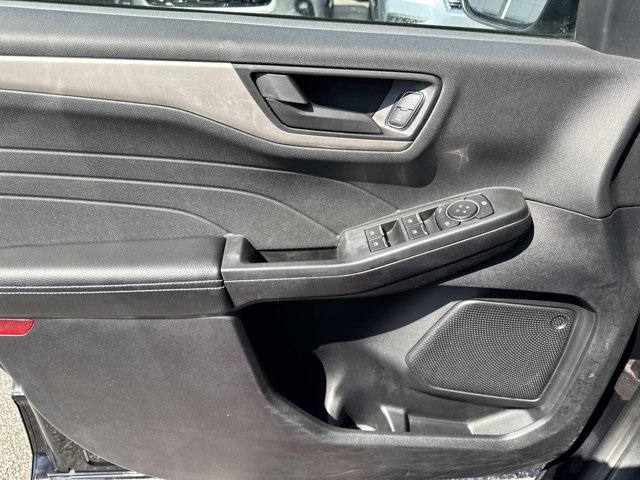 2022 Ford Escape SE photo 7
