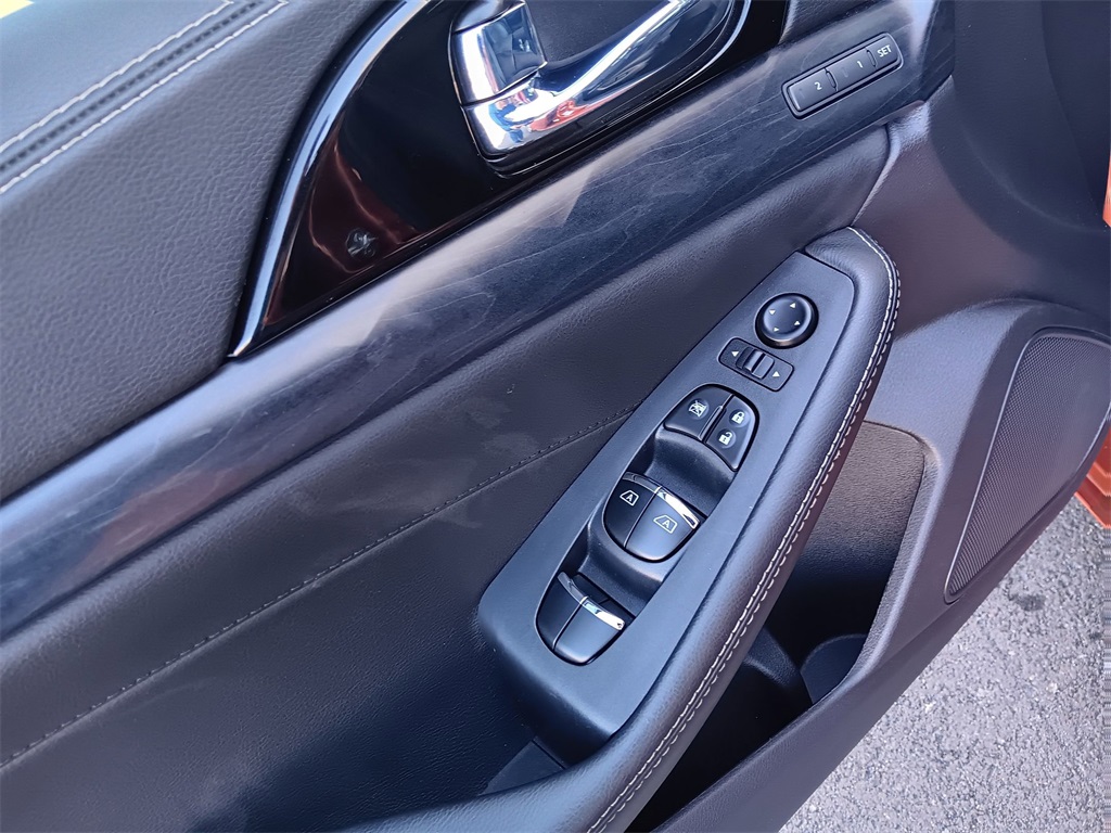 2020 Nissan Maxima Platinum photo 11