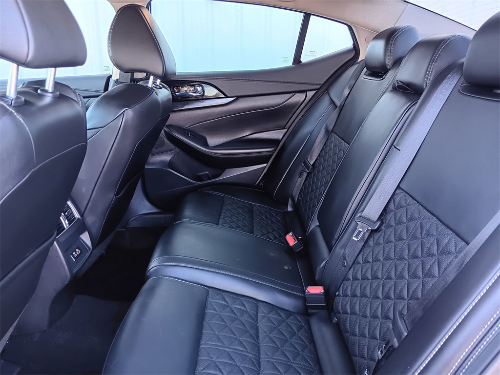 2020 Nissan Maxima Platinum photo 24