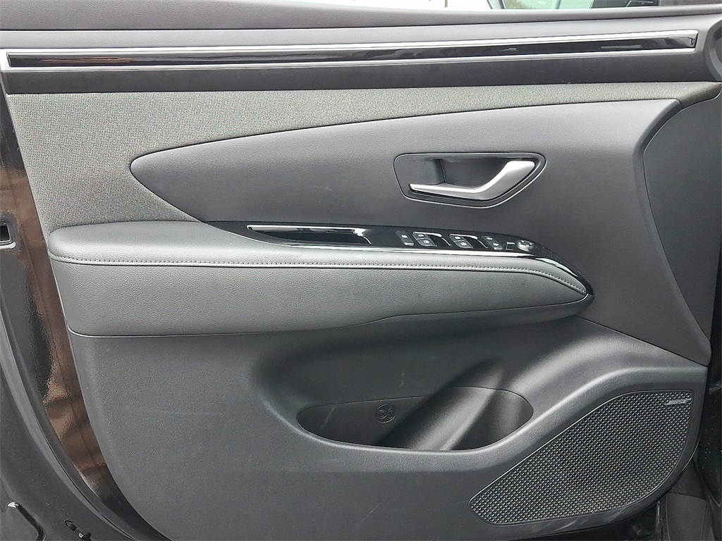 used 2024 Hyundai Santa Cruz car, priced at $32,000