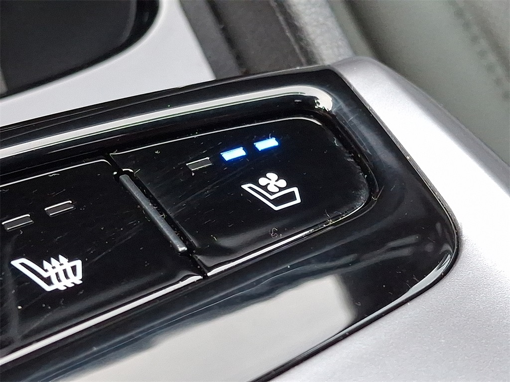 used 2024 Hyundai Santa Cruz car, priced at $32,000