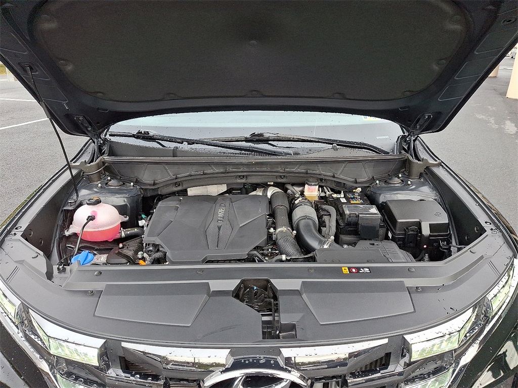 used 2024 Hyundai Santa Cruz car, priced at $32,000