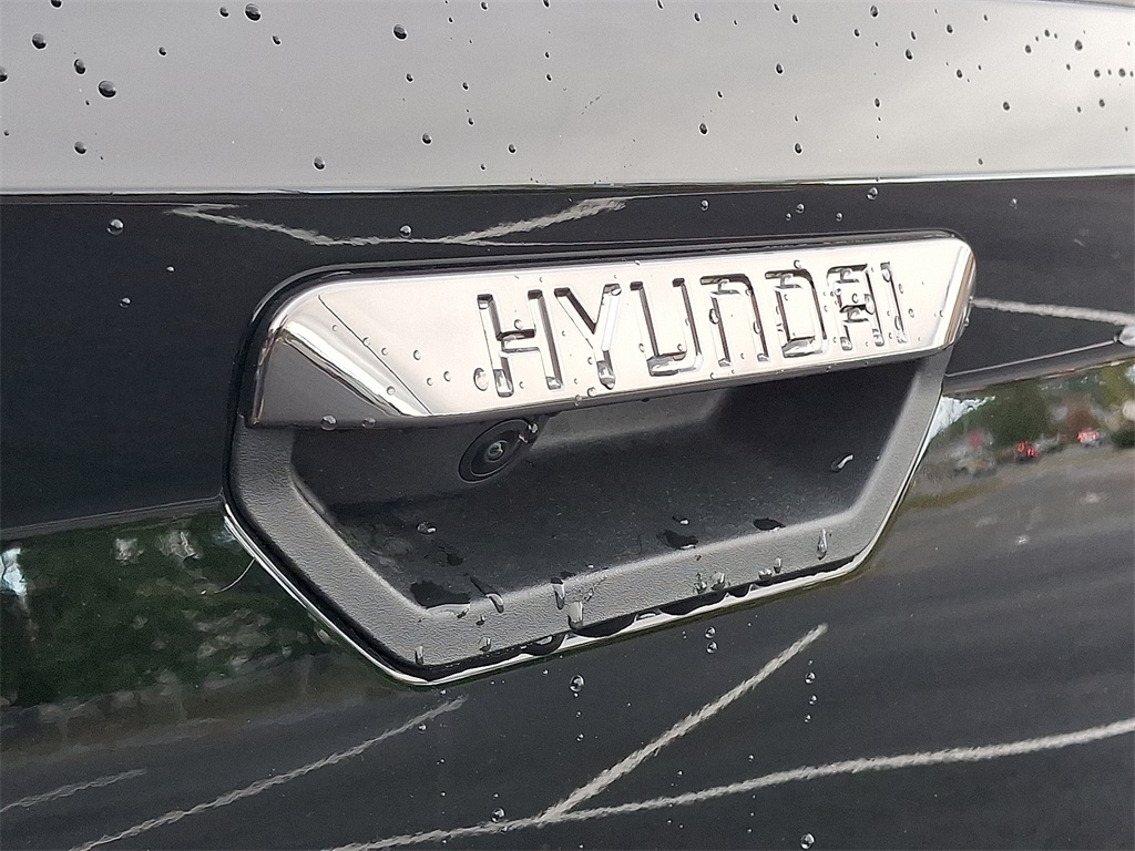 used 2024 Hyundai Santa Cruz car, priced at $32,000