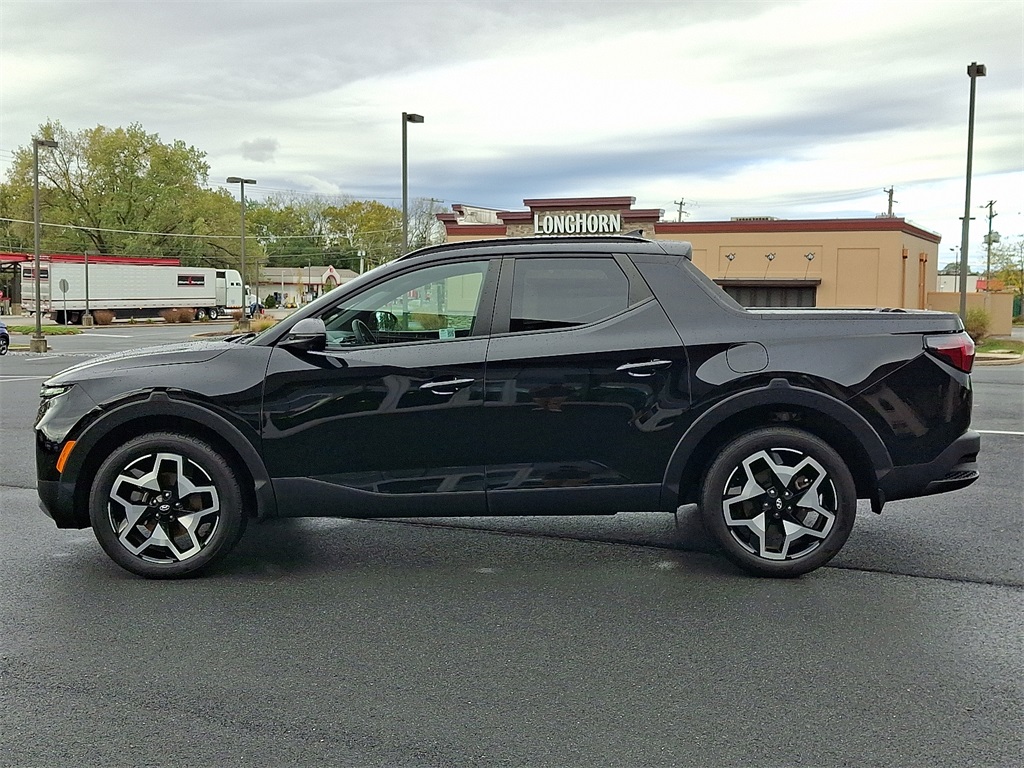 used 2024 Hyundai Santa Cruz car, priced at $32,000