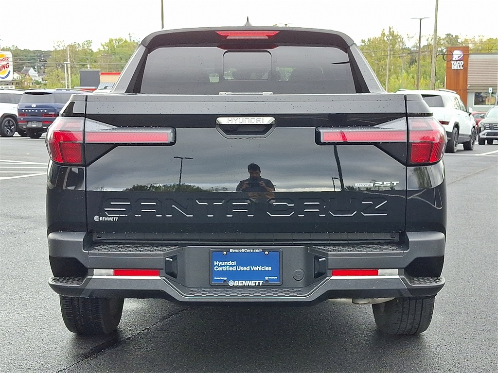 used 2024 Hyundai Santa Cruz car, priced at $32,000