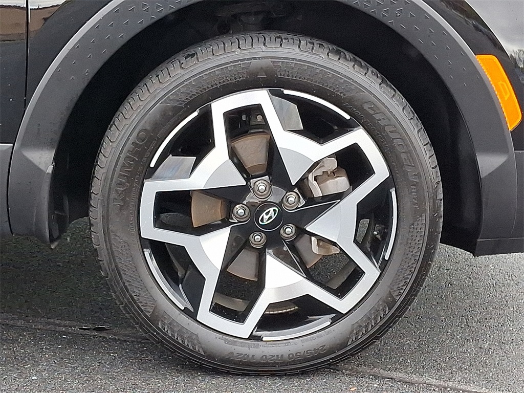 used 2024 Hyundai Santa Cruz car, priced at $32,000