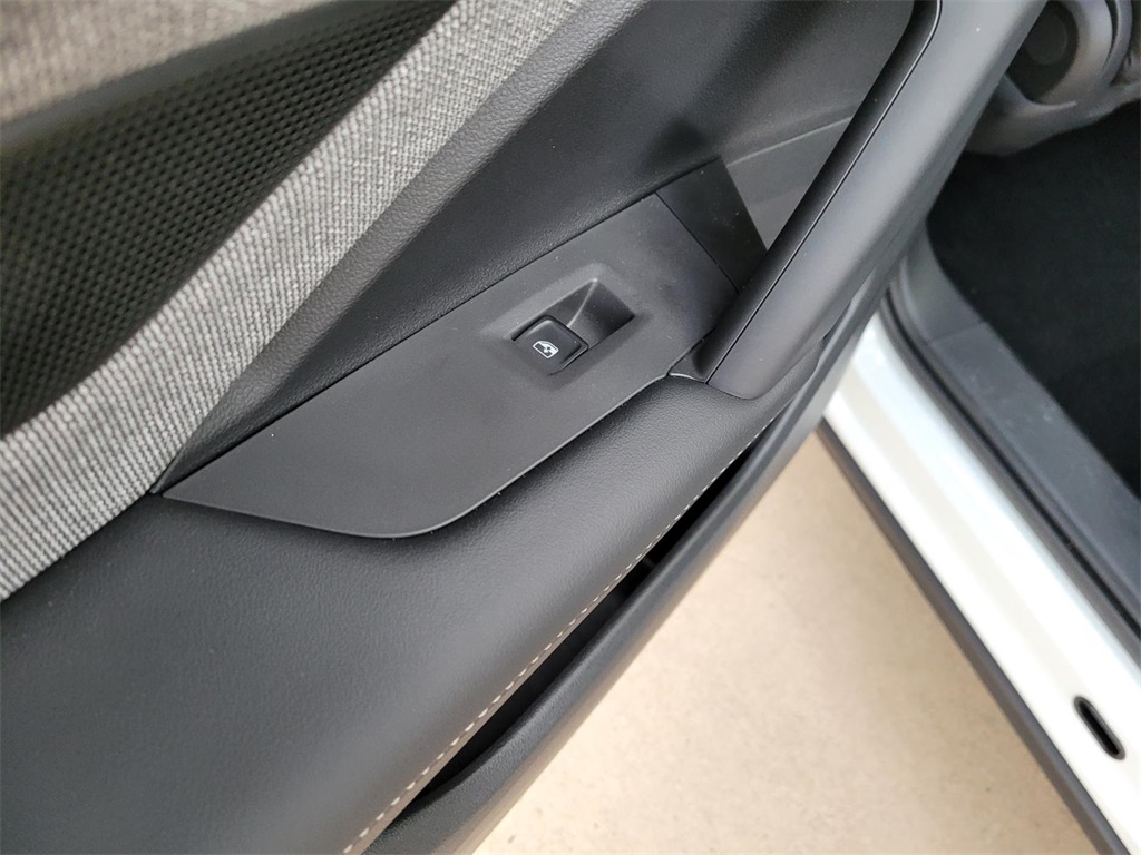 used 2025 Volkswagen Tiguan car, priced at $26,900