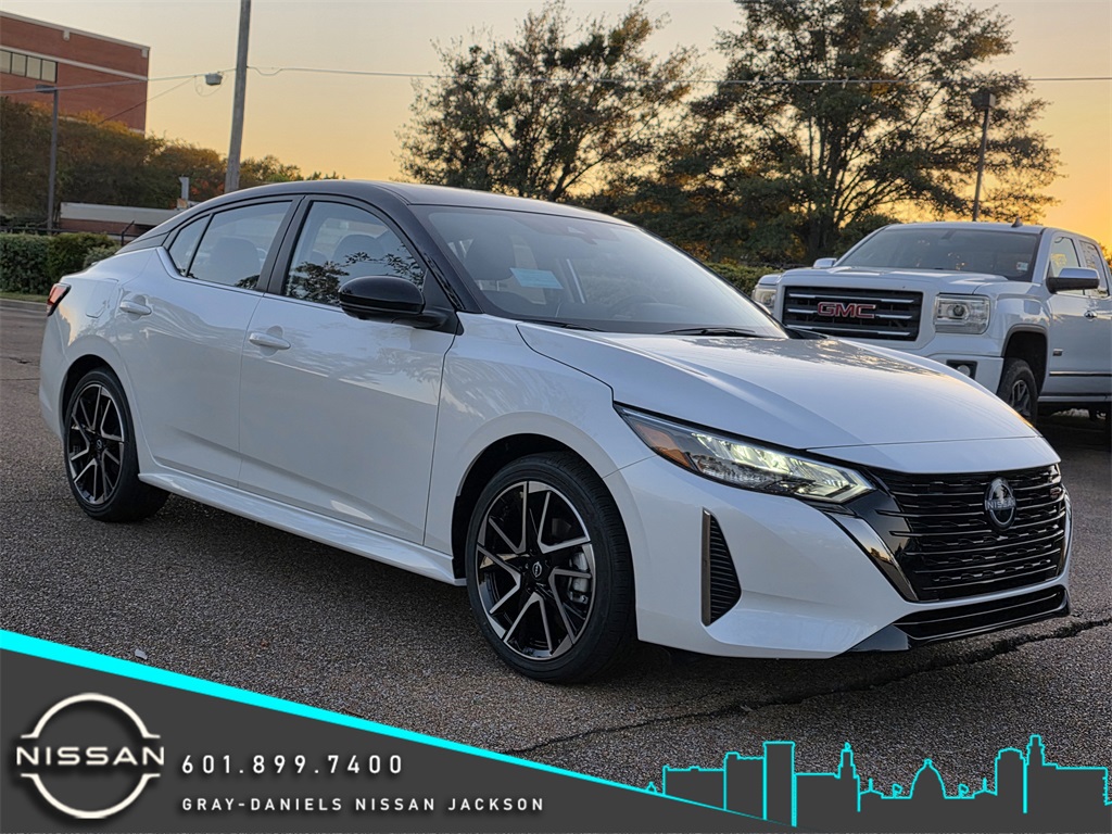 2025 Nissan Sentra SR's photo