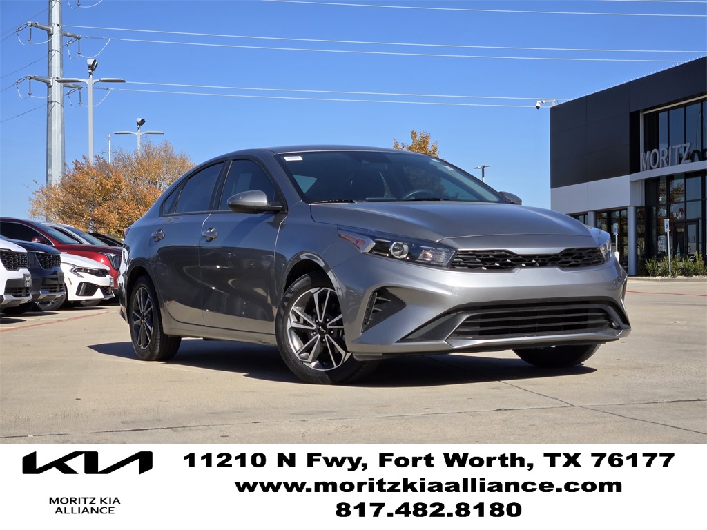 2022 Kia FORTE LXS's photo