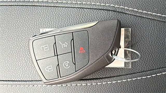 new 2026 Chevrolet Traverse car, priced at $45,765