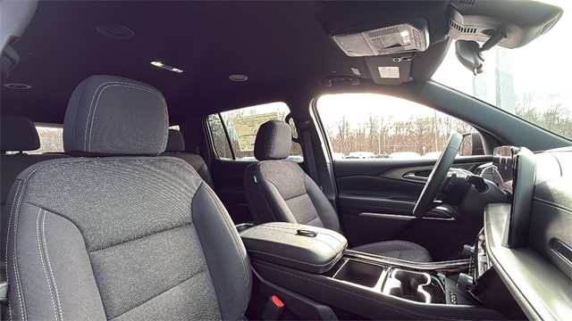 new 2026 Chevrolet Traverse car, priced at $45,765