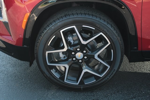 new 2026 Chevrolet Traverse car, priced at $57,490