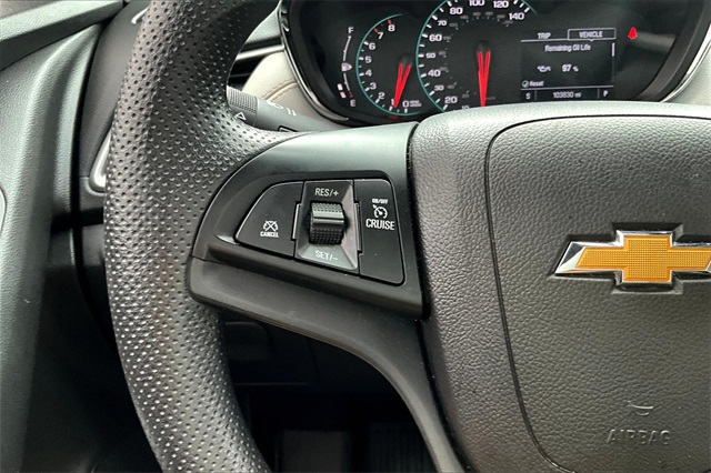 2021 Summit White Chevrolet Trax LS FWD SUV