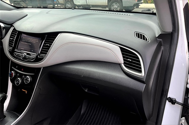 2021 Summit White Chevrolet Trax LS FWD SUV