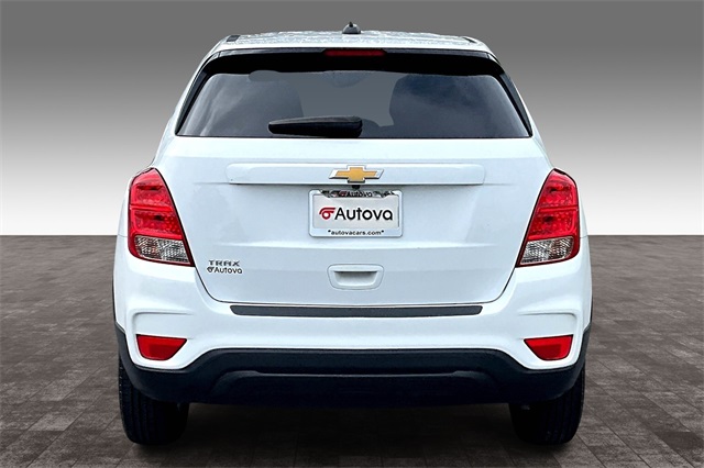 2021 Summit White Chevrolet Trax LS FWD SUV