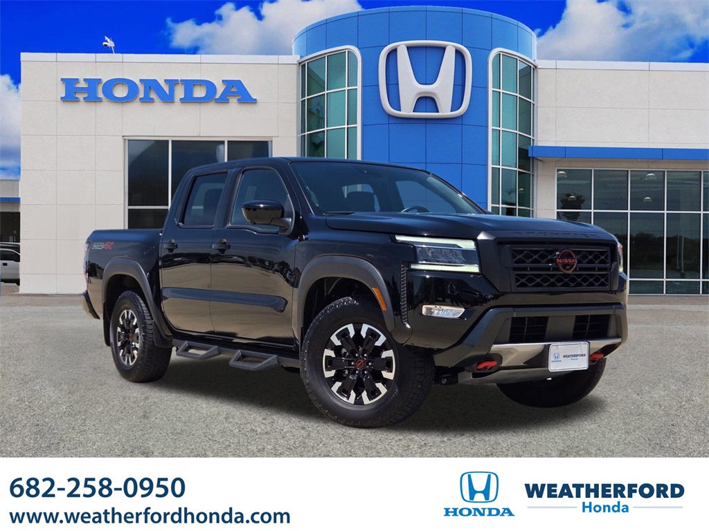 2023 Nissan Frontier PRO-4X's photo