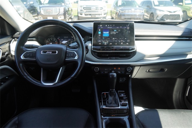 2022 Jeep Compass Limited photo 12