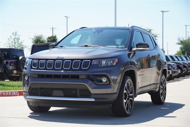2022 Jeep Compass Limited photo 3