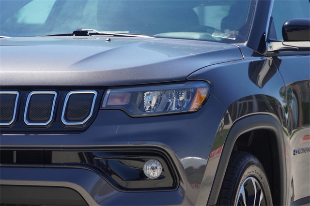 2022 Jeep Compass Limited photo 4